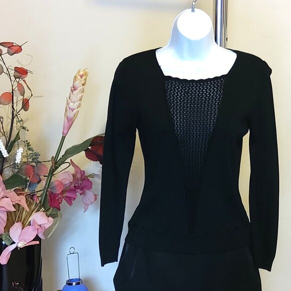 NWT Women’s Black Lightweight Long Sleeve Crochet Cardigan Fall Winter Sweater S - Picture 3 of 7